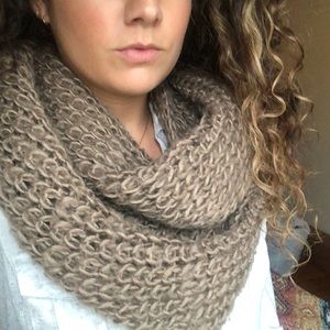 Infinity scarf